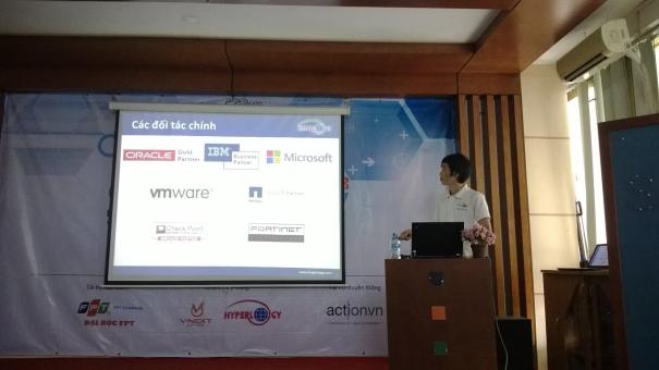 Tại buổi hội thảo, Hyperlogy trình bày việc ảnh hưởng của toàn cầu hóa tới ngành công nghệ thông tin Việt Nam, Agile/Scrum có thể được áp dụng để giảm thời gian phát triển, tăng năng suất và tăng tính cạnh tranh của các sản phẩm CNTT Việt Nam.