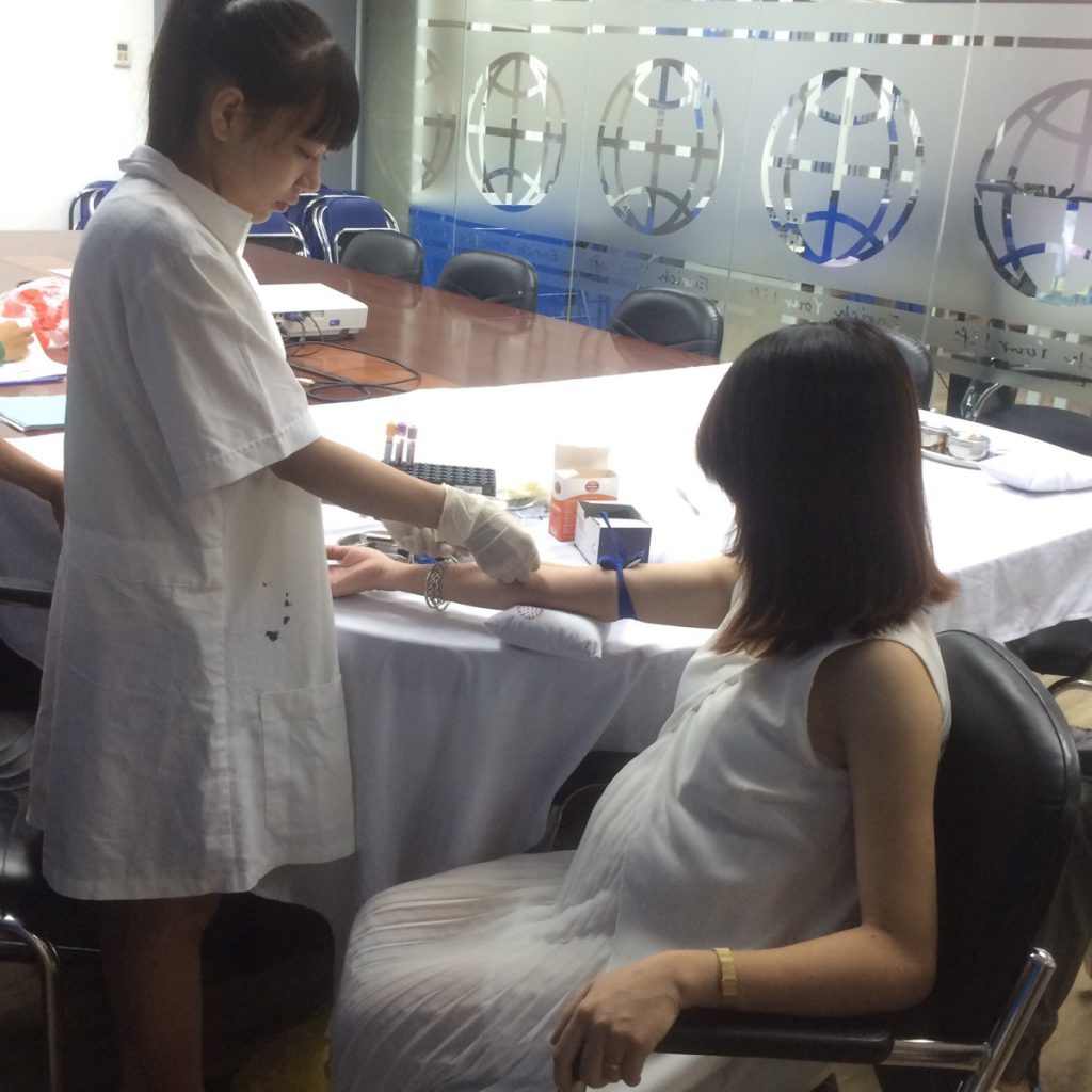 kham-suc-khoe-Hyperlogy-2016