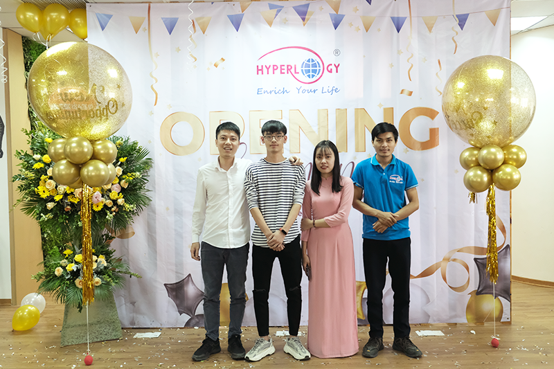 hyperlogy-tung-bung-to-chuc-le-khai-truong-van-phong-moi
