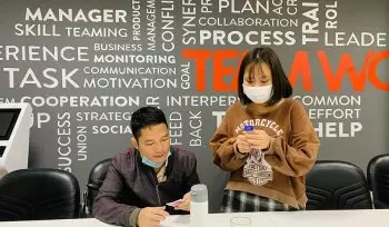 Ban nhân sự hỗ trợ các thành viên công ty