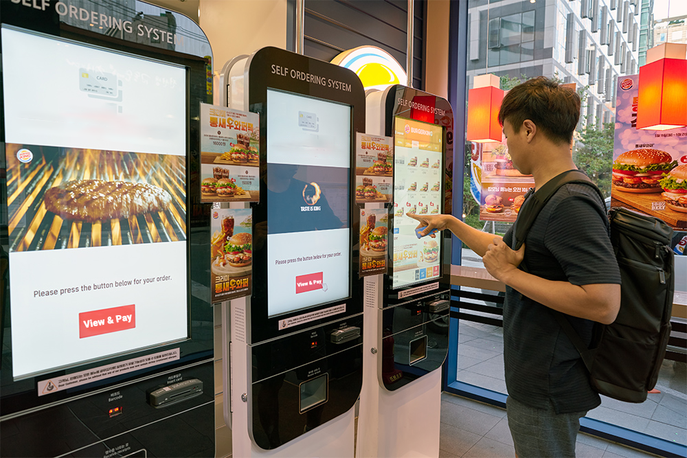 Chọn menu trên kiosk