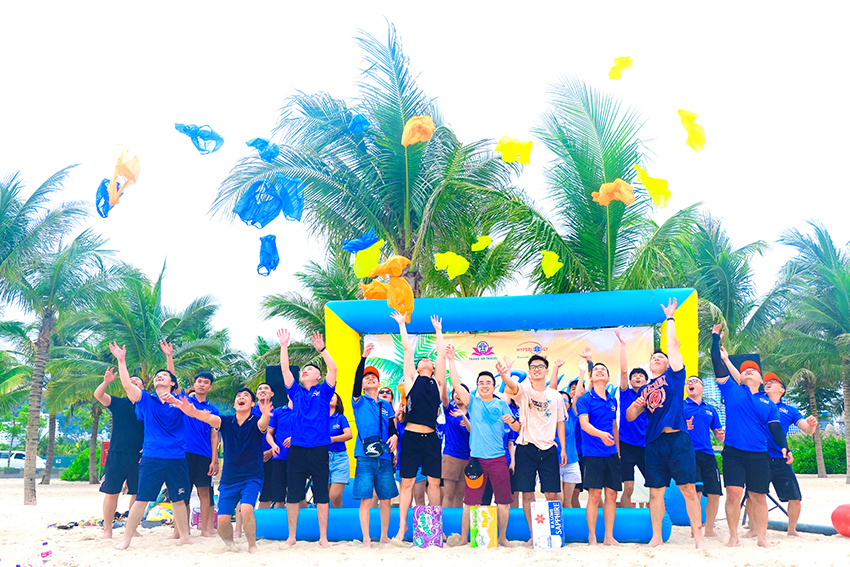 Teambuilding đối với nhà Hyperlogy là hoạt động tuyệt vời và thú vị để gắn kết các thành viên lại với nhau