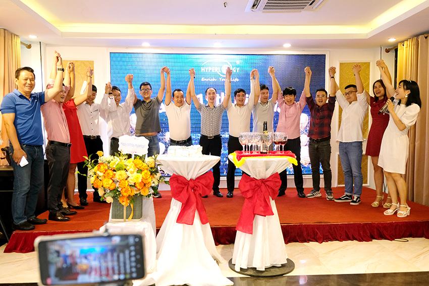 Happy 19th Aniversary Hyperlogy 03 Đoàn kết chính là sức mạnh