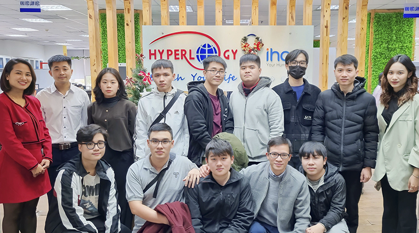 Hyperlogy hân hạnh đón tiếp các bạn học viên TechMaster Hyperlogy hân hạnh đón tiếp các bạn học viên TechMaster