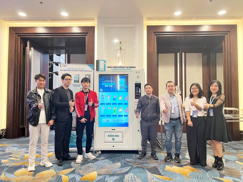 SVM của Hyperlogy xuất hiện nổi bật tại triển lãm công nghệ đặc sắc của sự kiện Internet Day 2022 SVM của Hyperlogy xuất hiện nổi bật tại triển lãm công nghệ đặc sắc của sự kiện Internet Day 2022