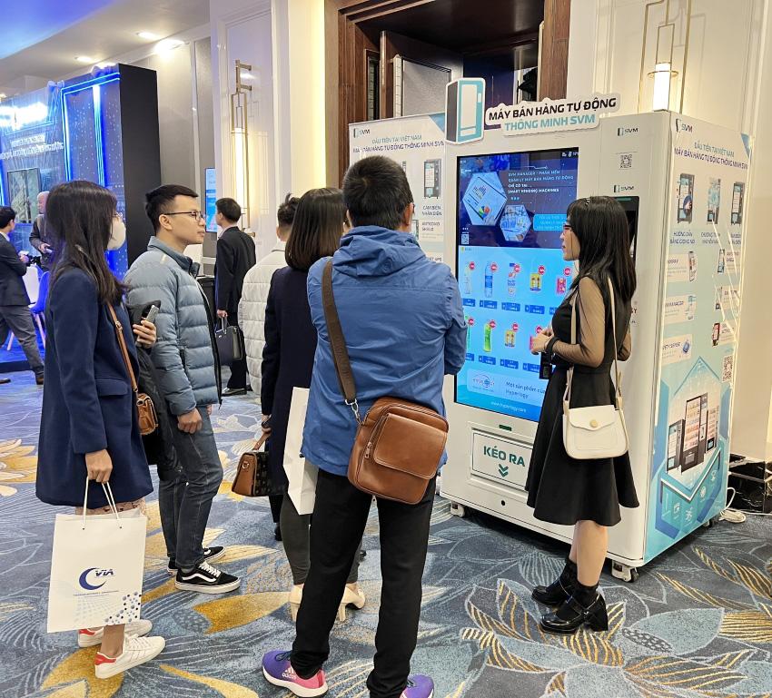 SVM thu hút đông đảo khách tham quan tại triển lãm sự kiện Internet Day 2022 SVM thu hút đông đảo khách tham quan tại triển lãm sự kiện Internet Day 2022