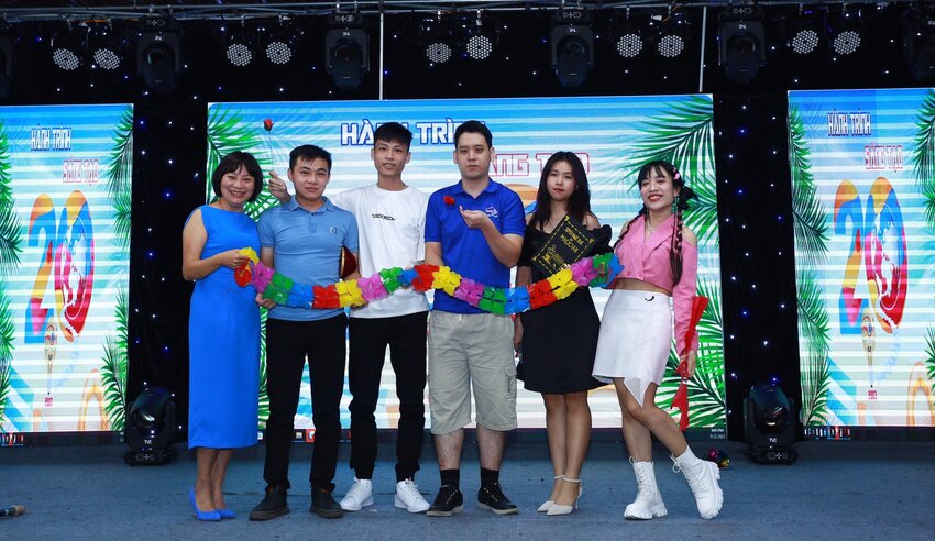 Những bức hình kỷ niệm của các cán bộ nhân viên.