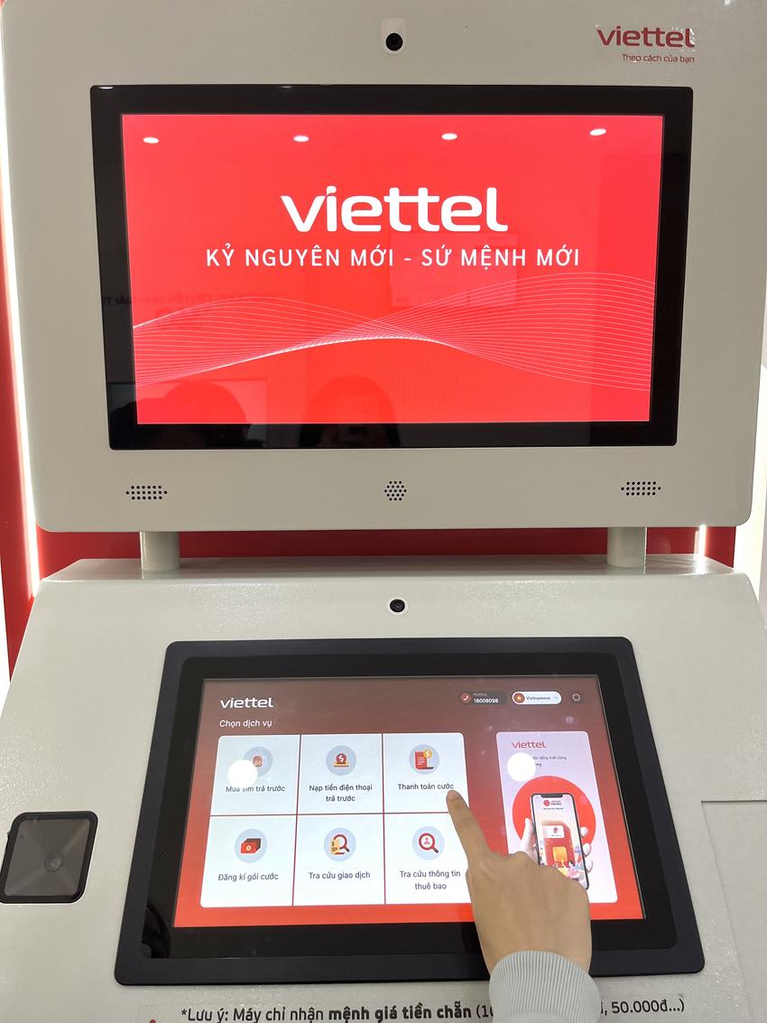 Smart Telco Kiosk cung cấp nhiều dịch vụ: Topup tiền vào tài khoản, thanh toán cước, bổ sung thông tin cá nhân, tra cứu thông tin tài khoản…