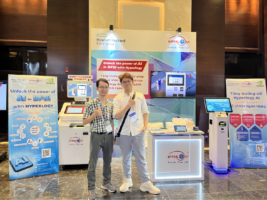 Khách hàng được trải nghiệm thực tế các sản phẩm AI mới nhất của Hyperlogy tại AI Day 2024 do HPE, NVIDIA và AMD tổ chức