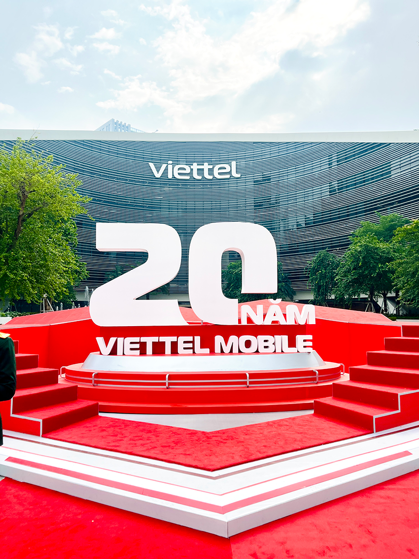 Kỷ niệm 20 năm Viettel Mobile