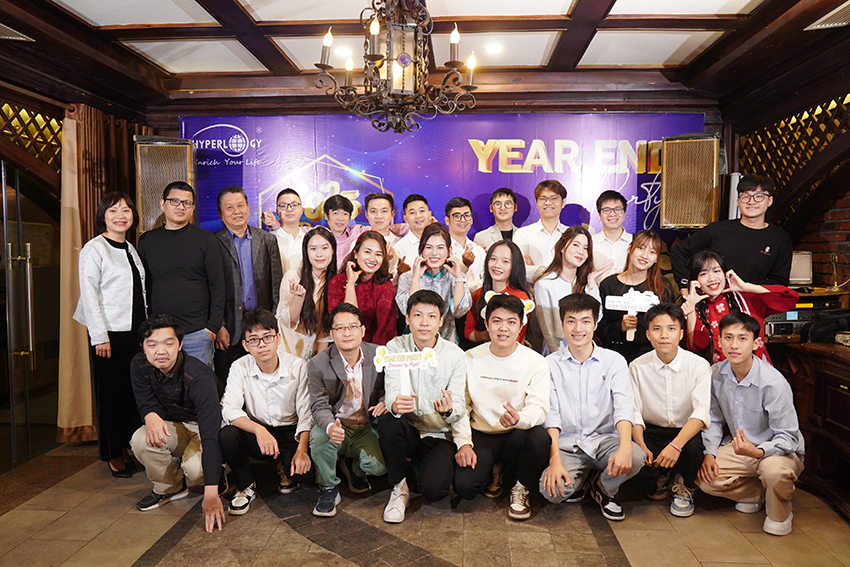 Chúc tất cả các thành viên Hyperlogy một năm mới 2025 rực rỡ, tràn đầy sức khỏe, nhiệt huyết và thành công