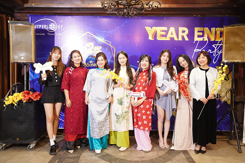 Tổng kết một năm đầy ý nghĩa cùng những "đóa hồng" của Hyperlogy