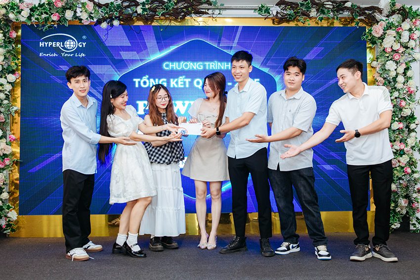 Chúc mừng team thắng cuộc đã xuất sắc lội ngược dòng ngay phút chót!