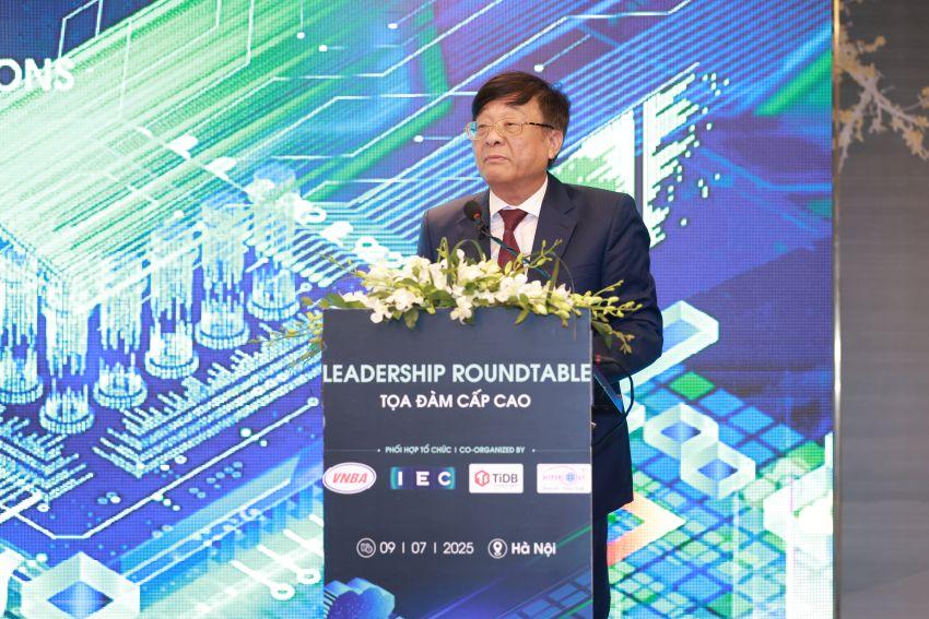 Ông Nguyễn Quốc Hùng - Phó chủ tịch kiêm Tổng Thư ký, Hiệp hội Ngân hàng Việt Nam có bài phát biểu khai mạc