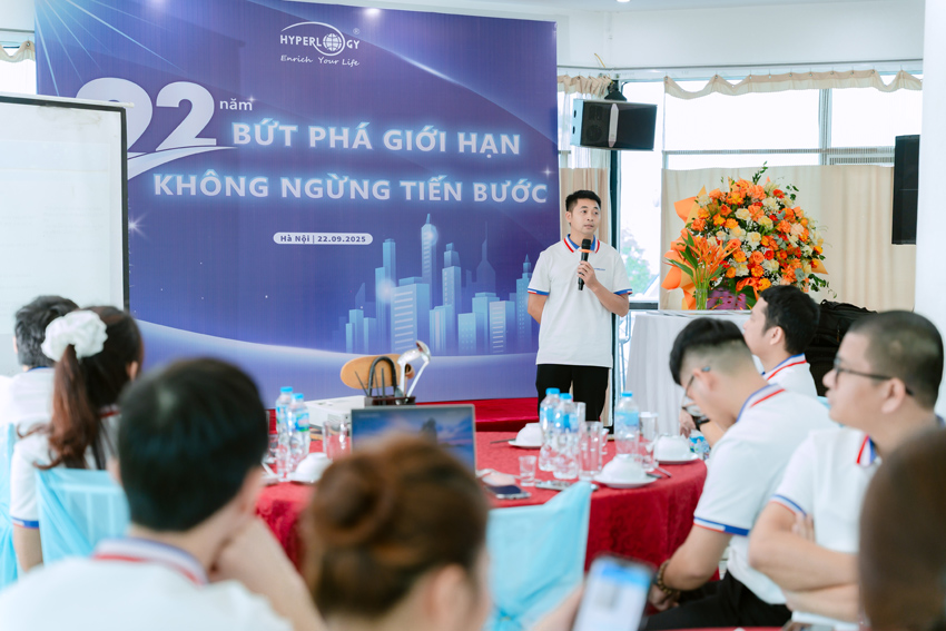 Quản lý các bộ phận phát biểu,chia sẻ những kết quả ấn tượng Quý 2/2025