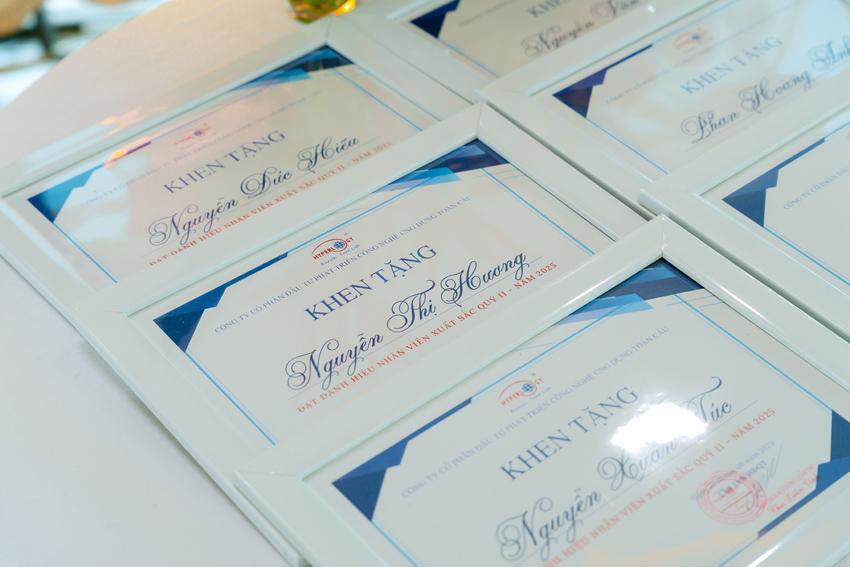 Vinh danh các cá nhân tiêu biểu Quý 2 năm tài chính 2025 - 2026