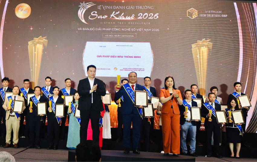 Tại lễ trao giải Sao Khuê 2026, giải pháp Biểu mẫu thông minh – Agribank SmartForm đã được vinh danh Giải pháp số xuất sắc trong lĩnh vực BPO & Số hóa dữ liệu và Công nghệ tài chính